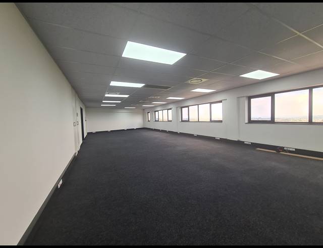 738.40M² OFFICE TO LET IN CARLSWALD